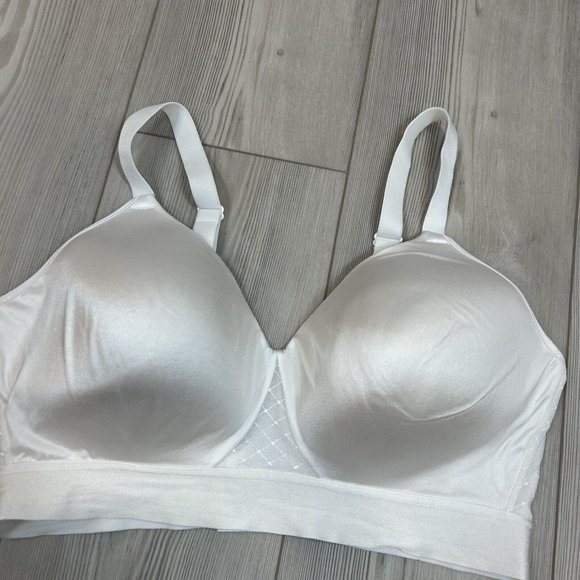 Bali One Smooth U Bounce Control Wireless Full-Coverage Bra 3458 Size 40D White - Picture 3 of 7